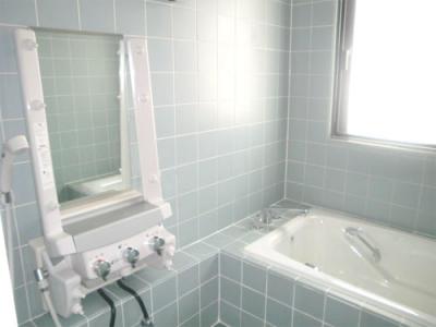 バス　※他号室参考写真